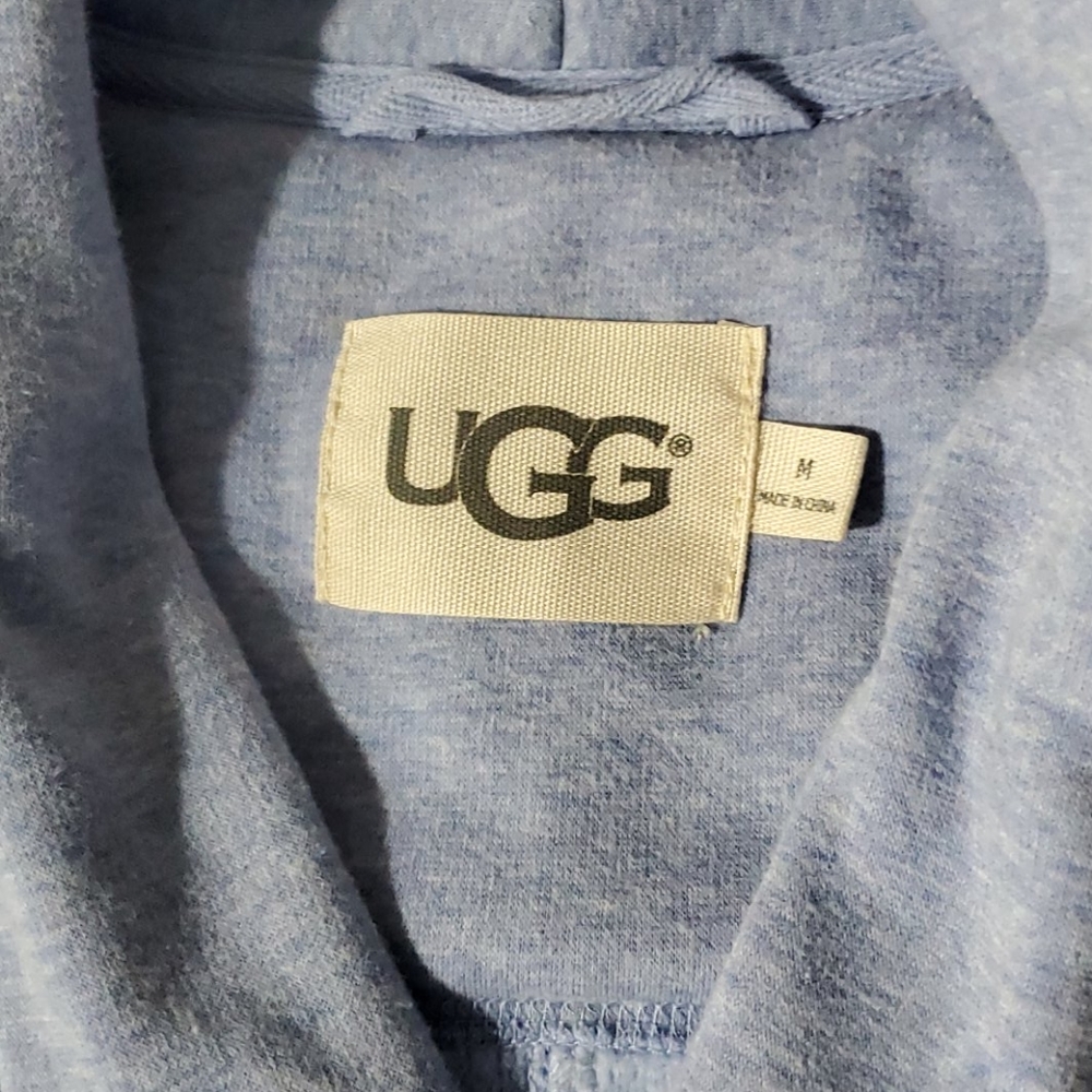 UGG Robe - Picture 3 of 3